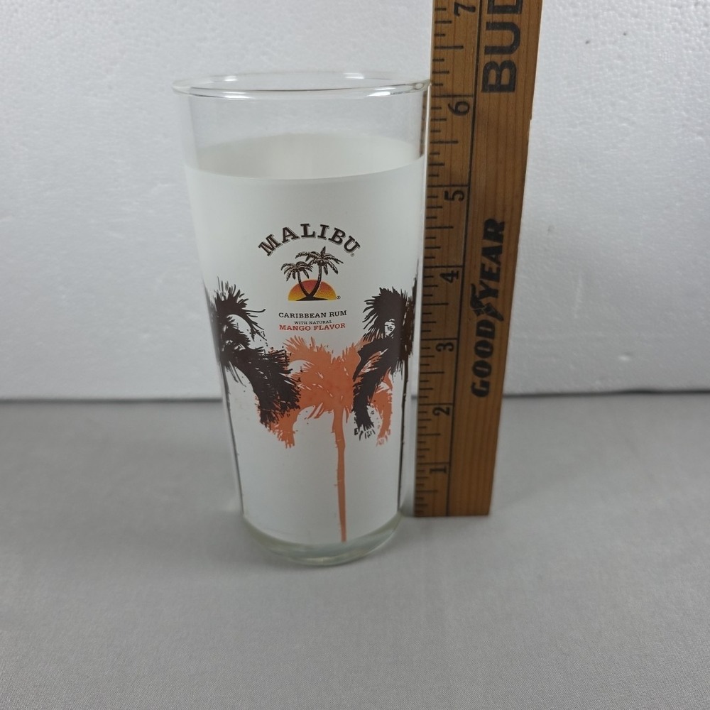 Malibu Caribbean White Rum Mango Liqueur Drinking Glass‎ - Picture 7 of 7
